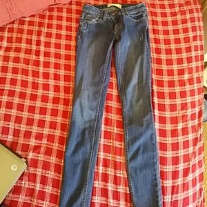 Medium wash skinny jeans